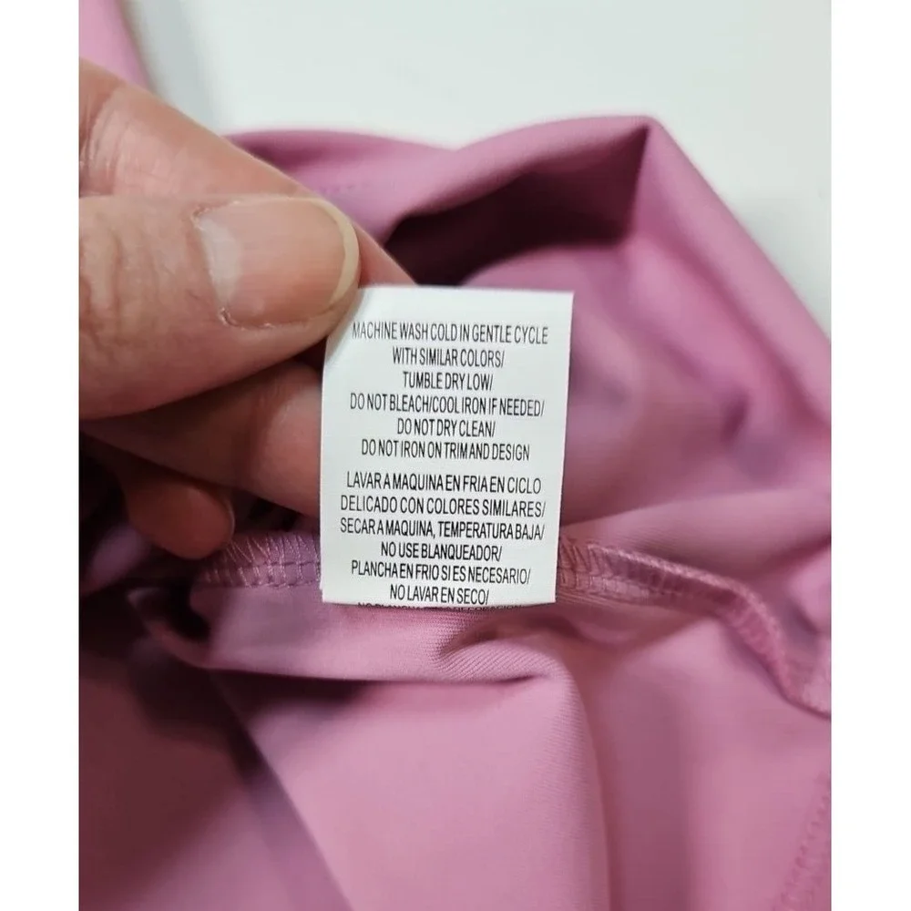 Sincerely‎ Jules Woman's Lilac Short Sleeve Activewear Top Size Large - NWT